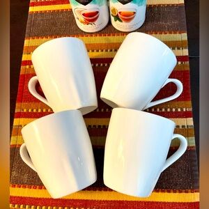 Max Studio White Dining Mugs Classic Ultra Porcelain Set. Great Condition. OS.